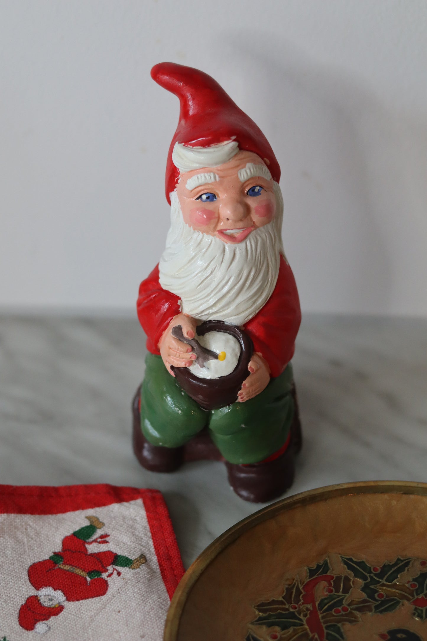 Retrojulenisse / lott med julepynt