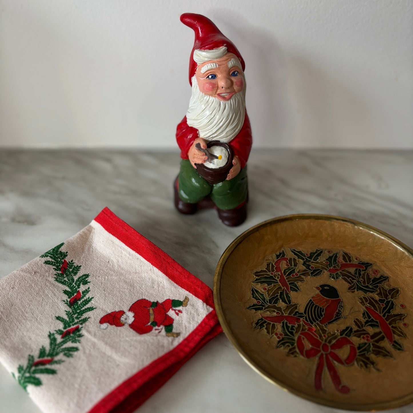 Retrojulenisse / lott med julepynt