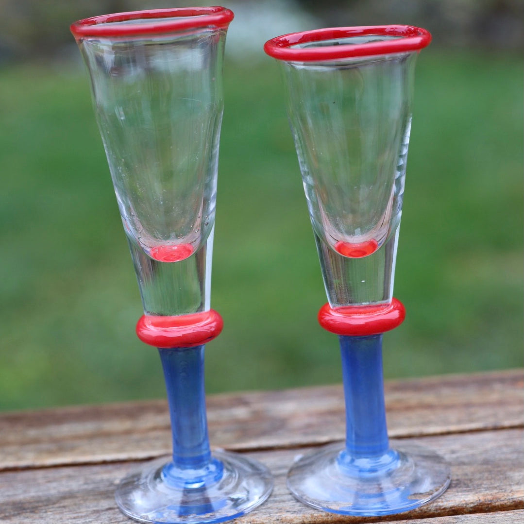 Drammeglass i kunstglass