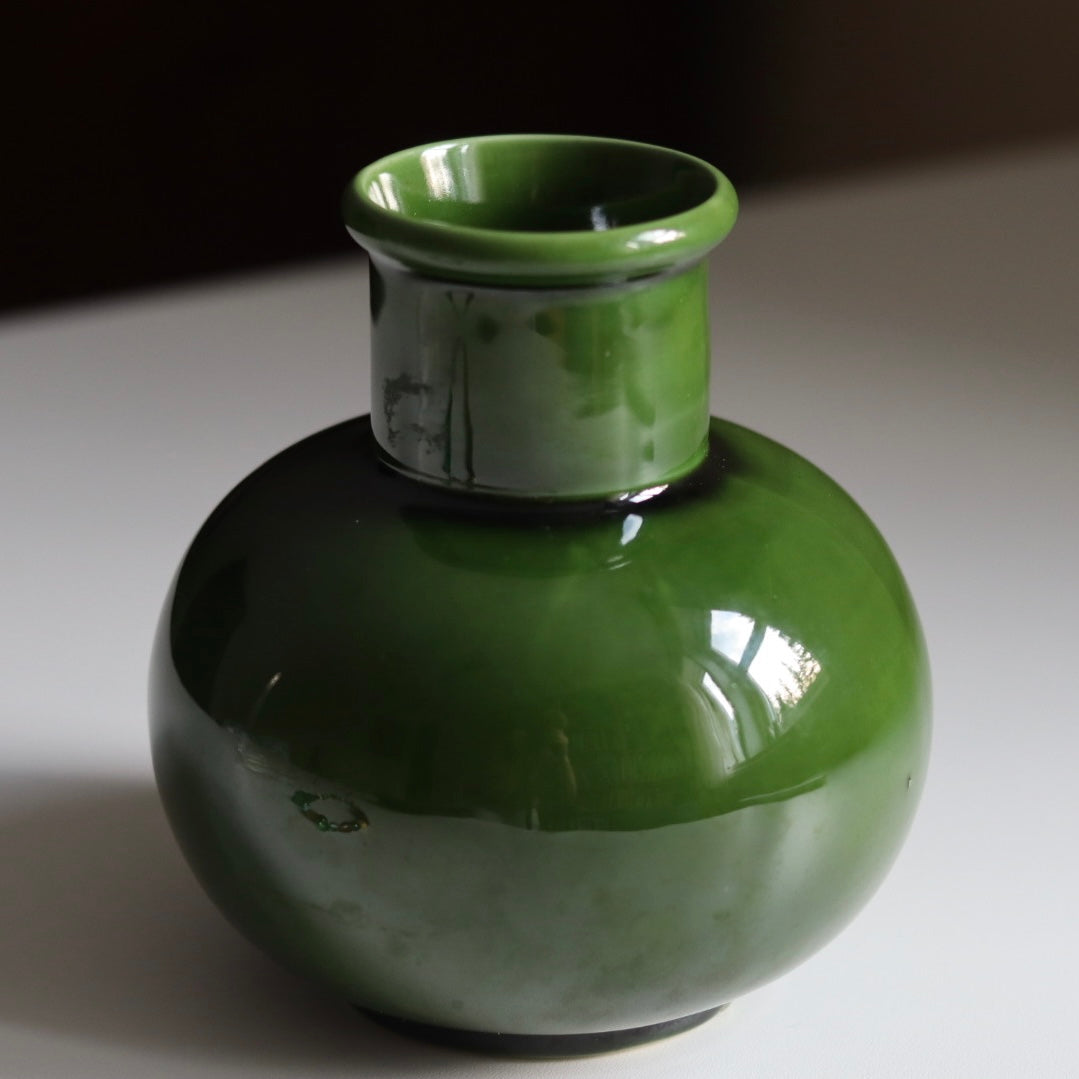 Retrovase grønn