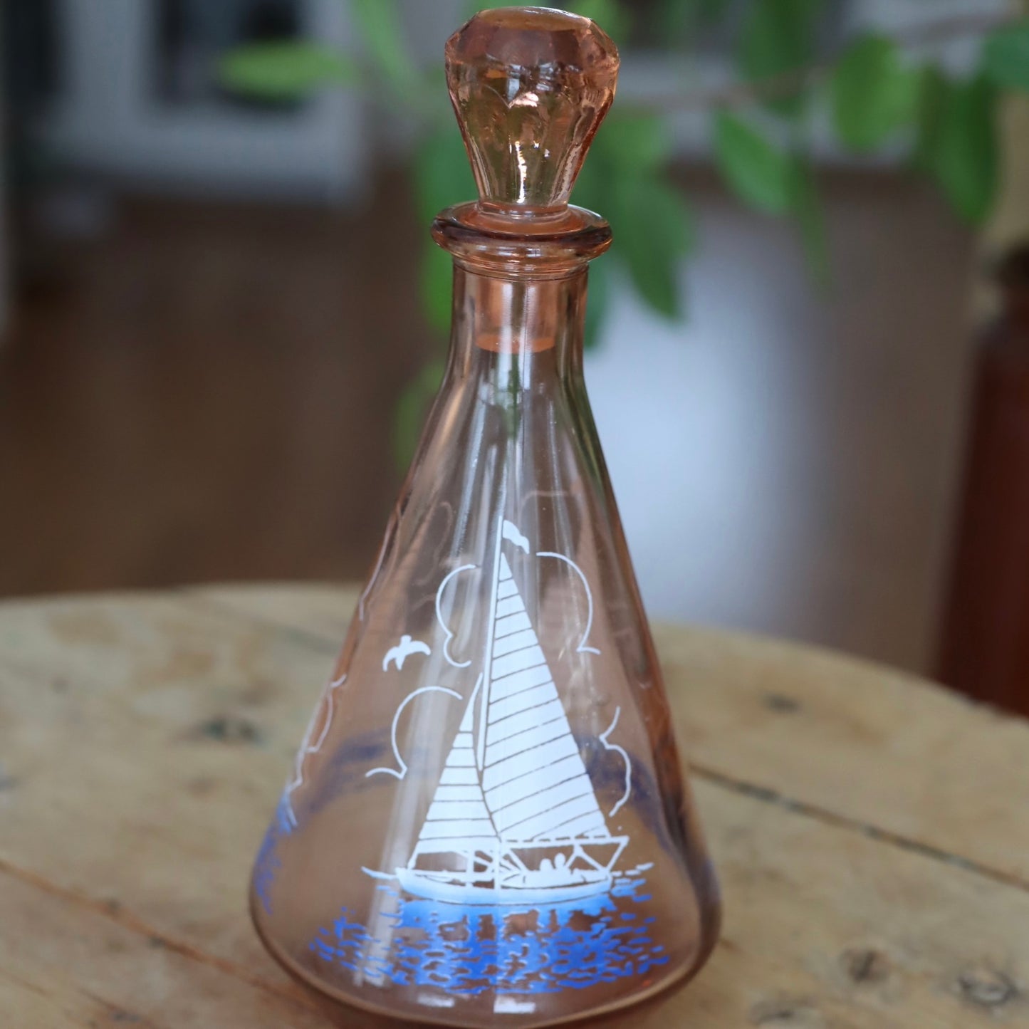 Vintage karaffel i pressglass - maritim dekor