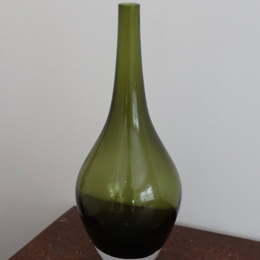 Vase fra Ikea - olivengrønn