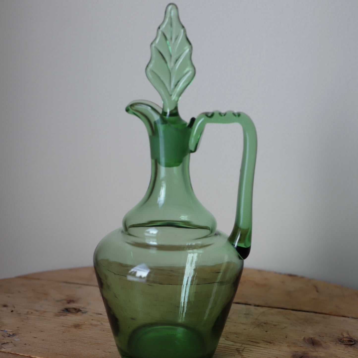 Likørkaraffel i pressglass