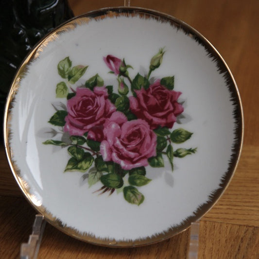 Vintage tallerkener med rosemotiv