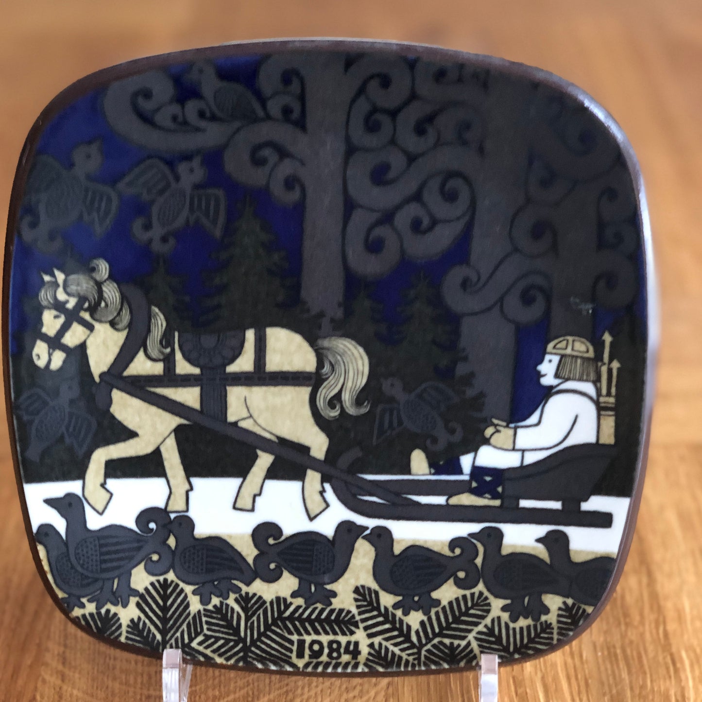 Platter Kalevala serien fra Arabia