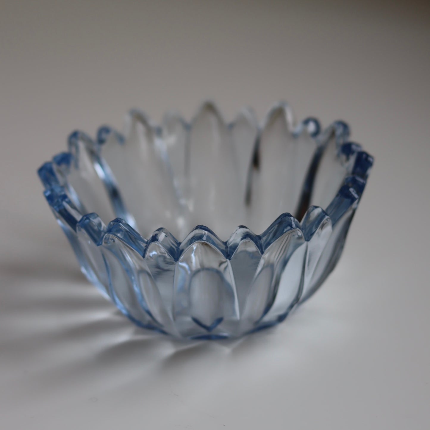 Skål i pressglass - vintage