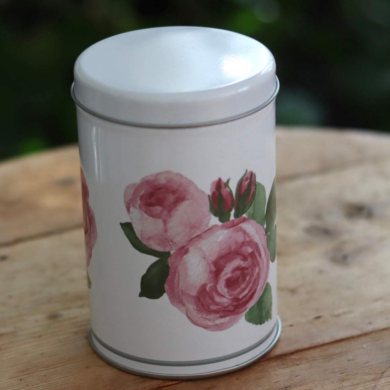 Vintage boks med rosemotiv