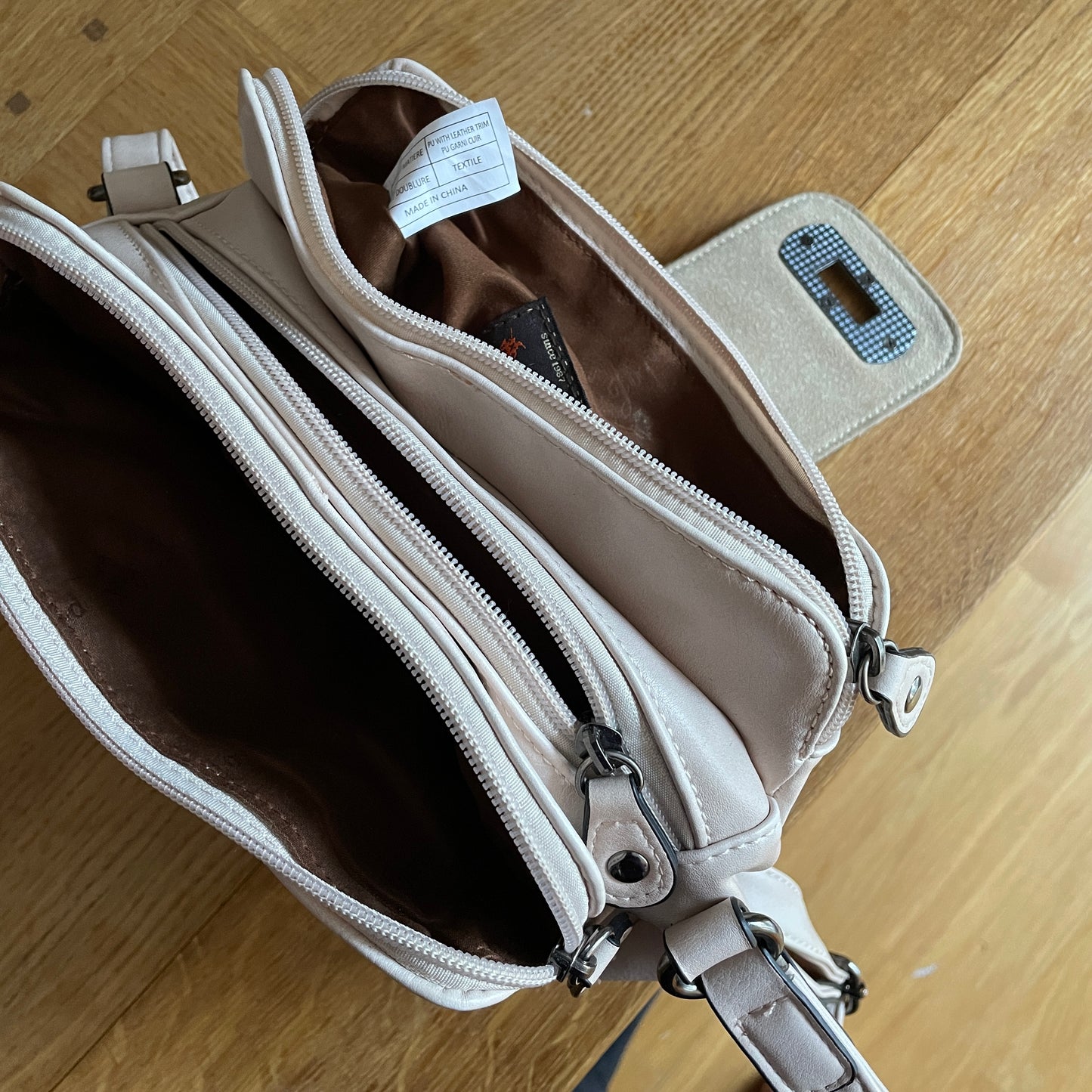 Veske i beige - secondhand