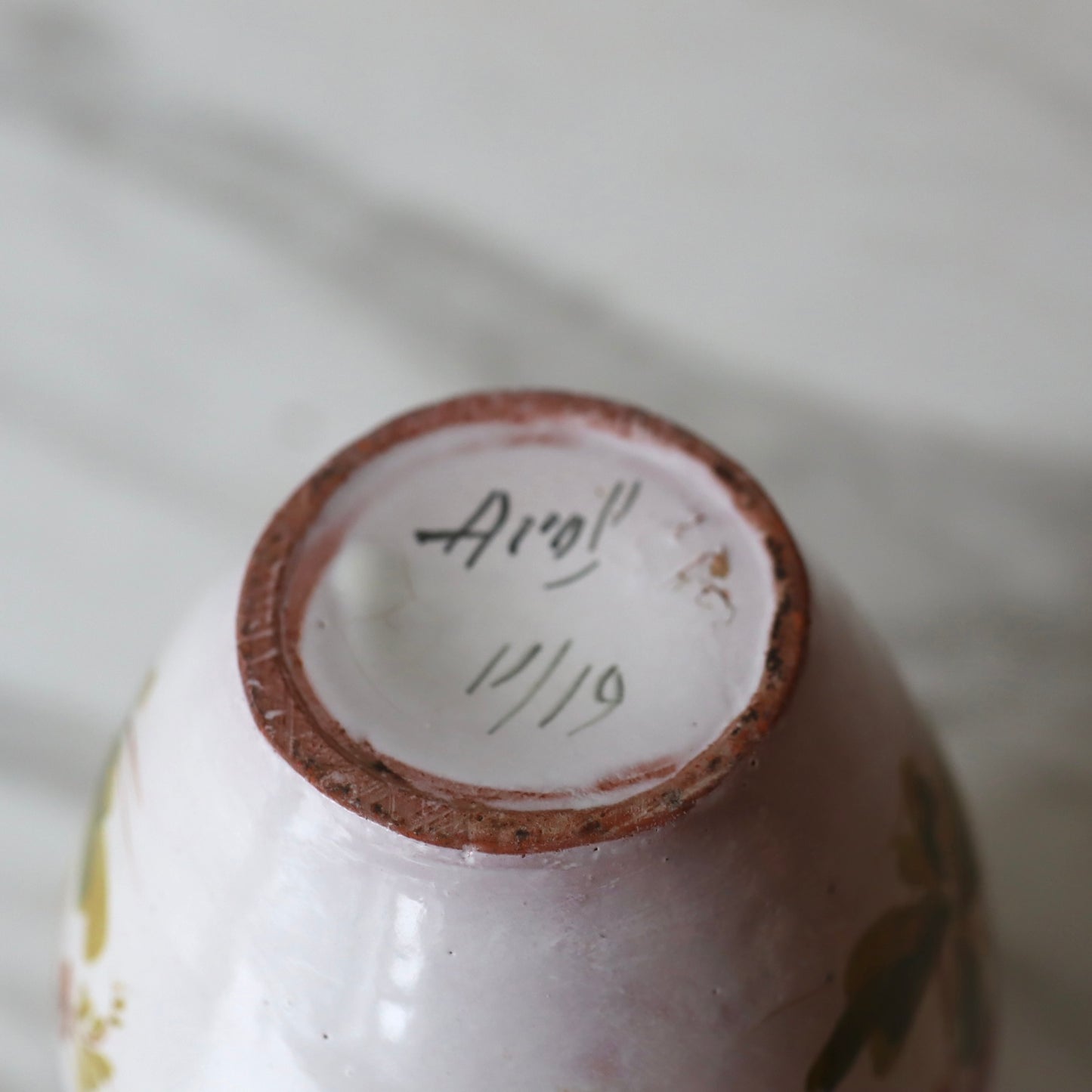 Vintagevase i keramikk fra Arol