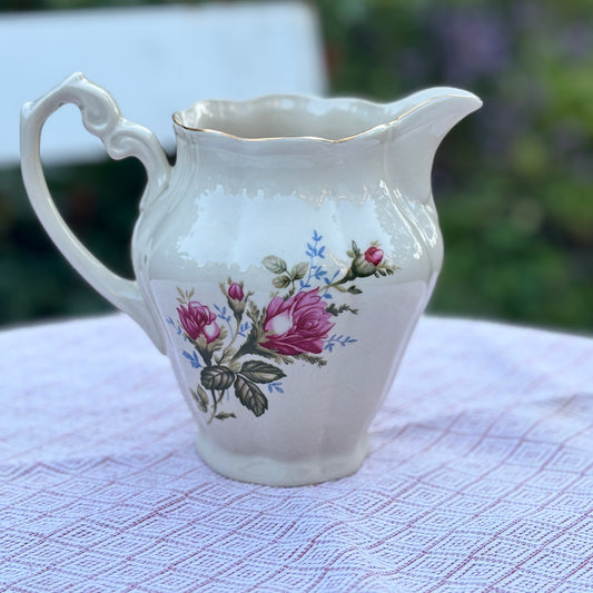 Vintagemugge med blomstermotiv