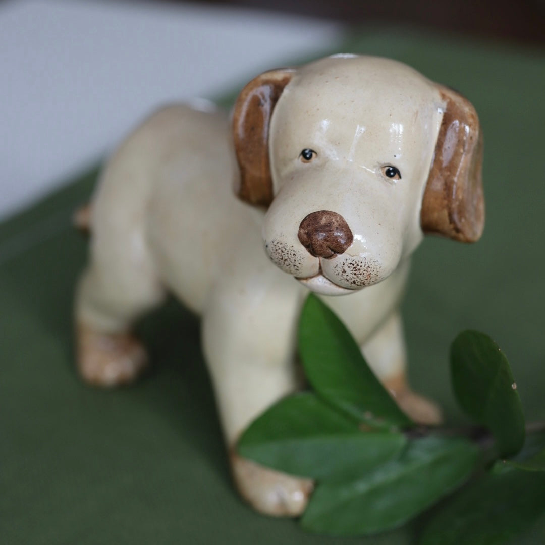 Vintage hund i keramikk