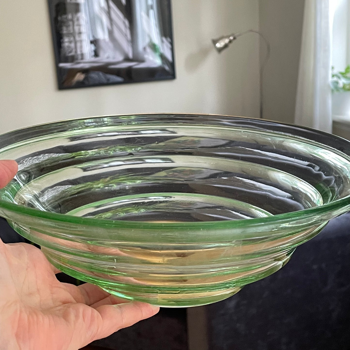 Vintage skål i pressglass