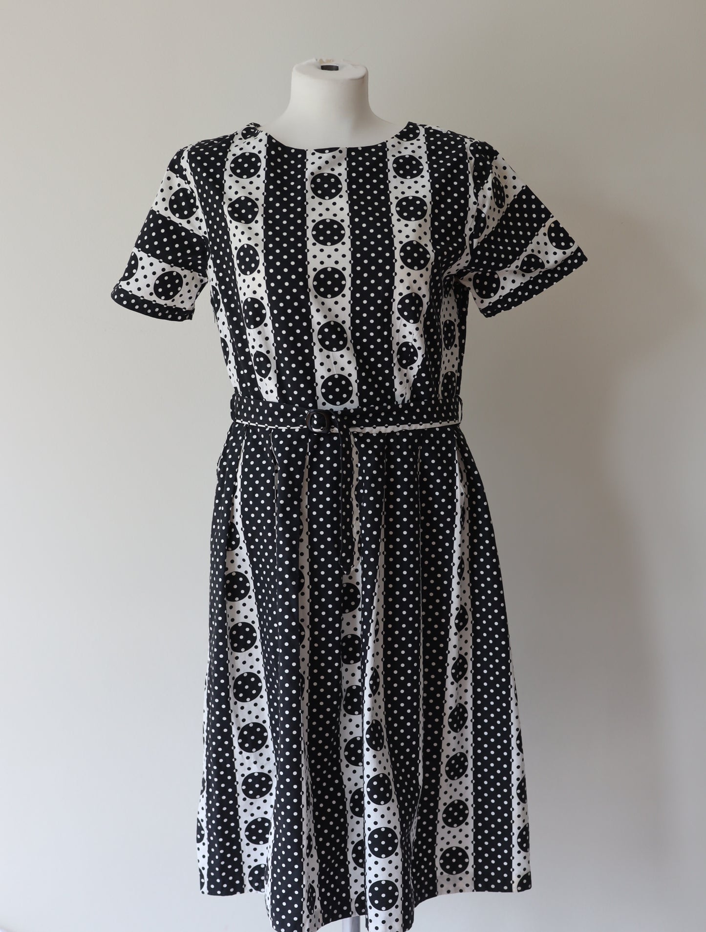 Vintage kjole i bomull - svart- og hvitmønstret