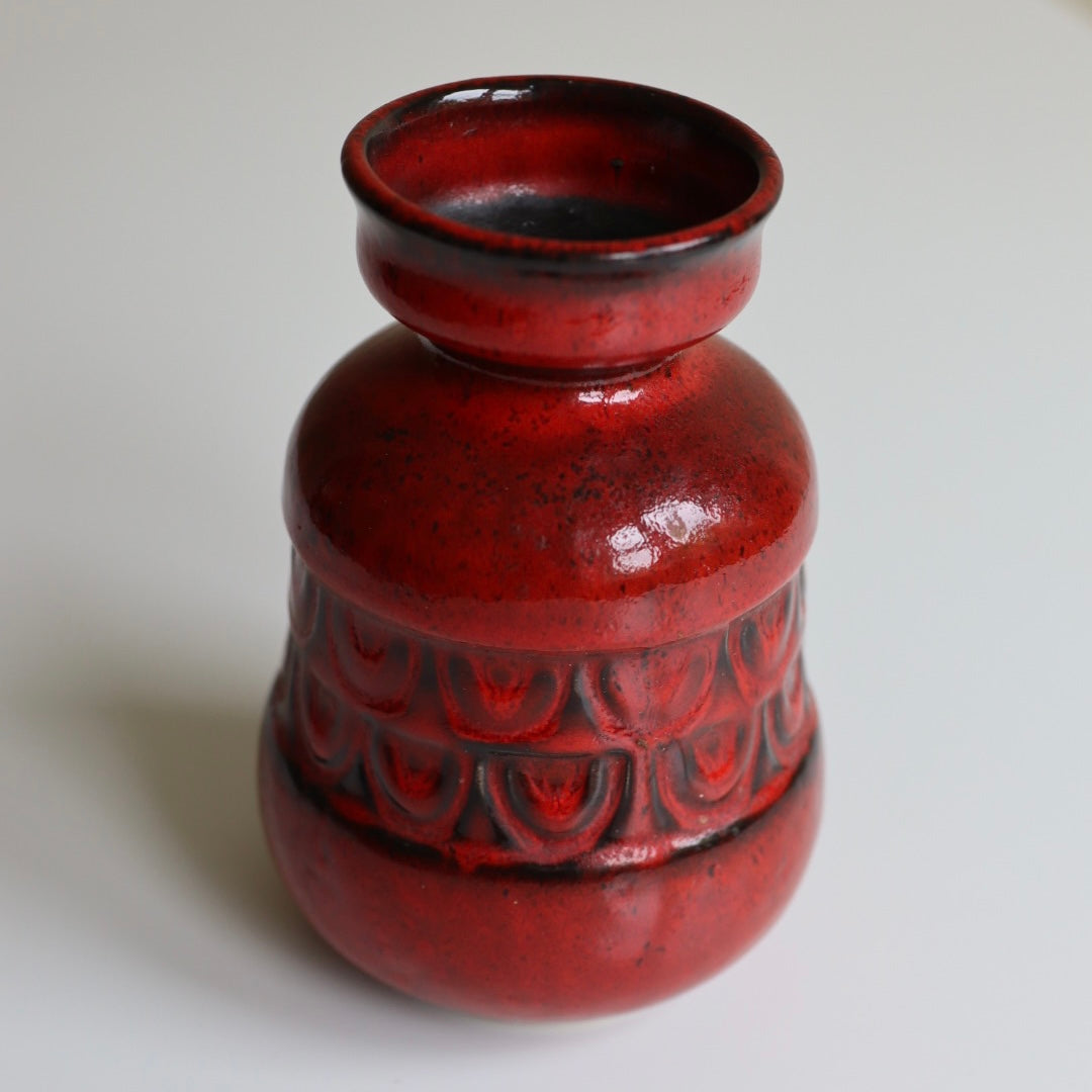 Retrovase i vest-tysk keramikk