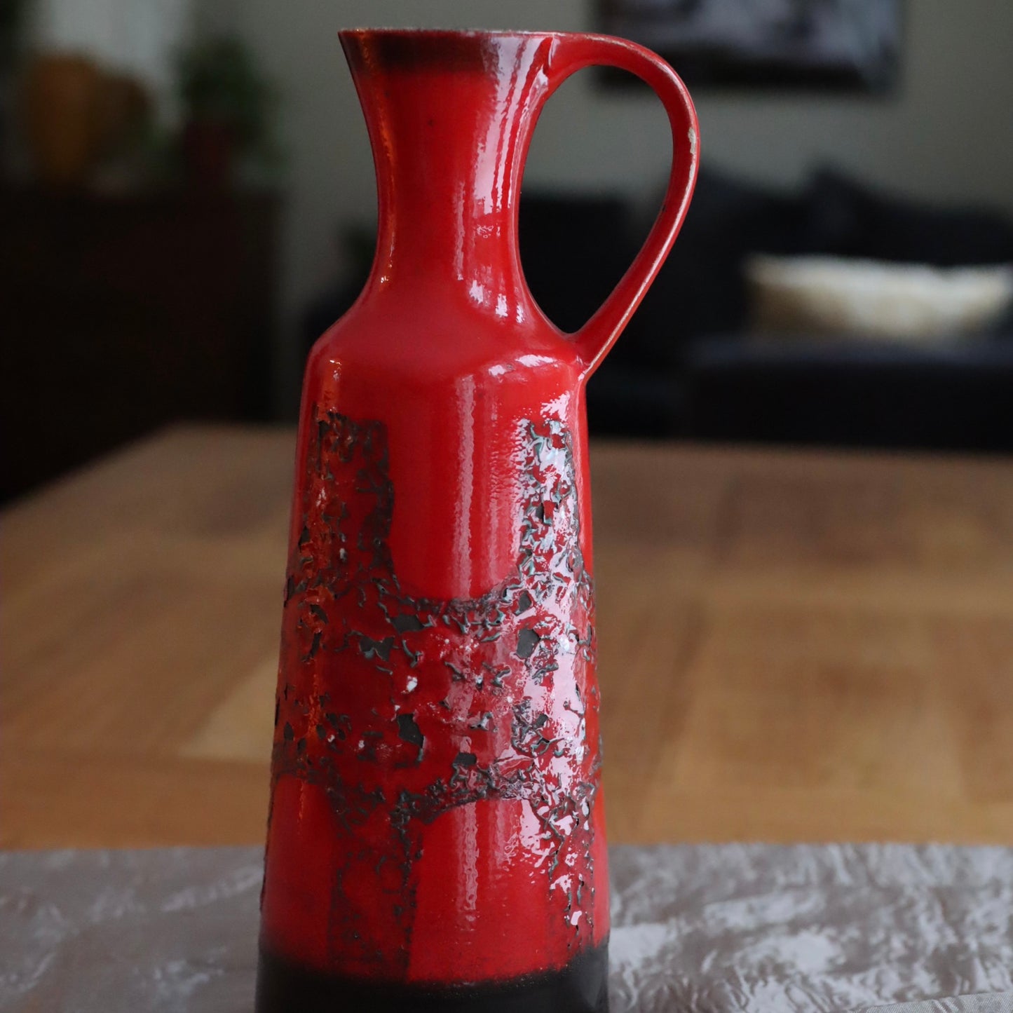 Retrovase i tysk keramikk - rød